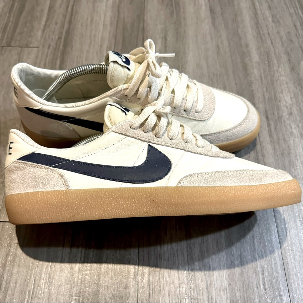 Classic White and Navy Nike Kill Shot 2. Sz 9